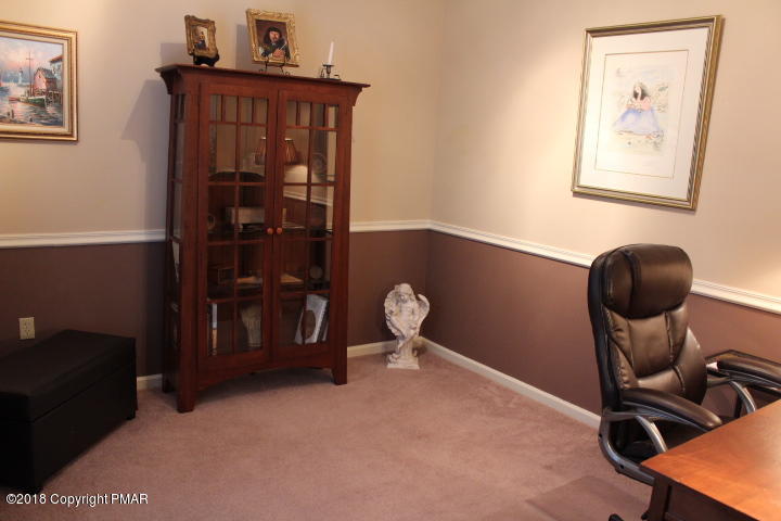 154 Summit Road Swiftwater, PA 18370 - Photo 14 of 37 Den/Office