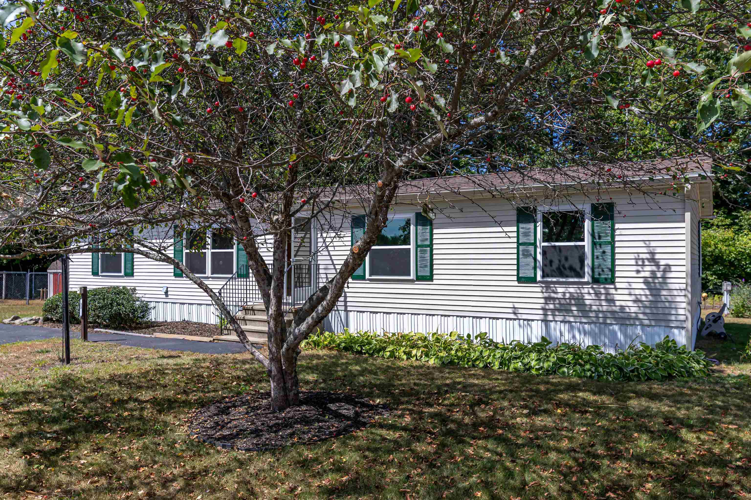 33 Goldrush Lane Rochester, NH 03868 - Photo 3 of 41