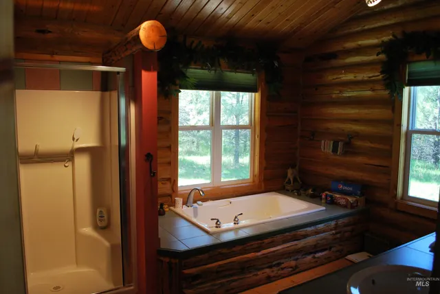 $1,950,000 | 4975 Middle Road, Ahsahka, ID 83520