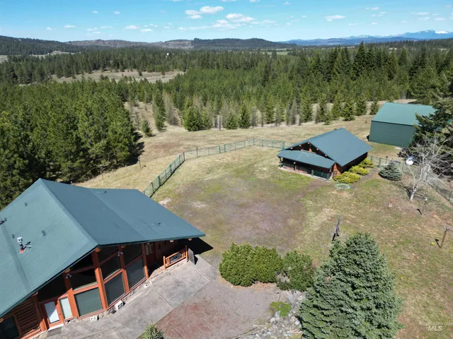 $1,950,000 | 4975 Middle Road, Ahsahka, ID 83520