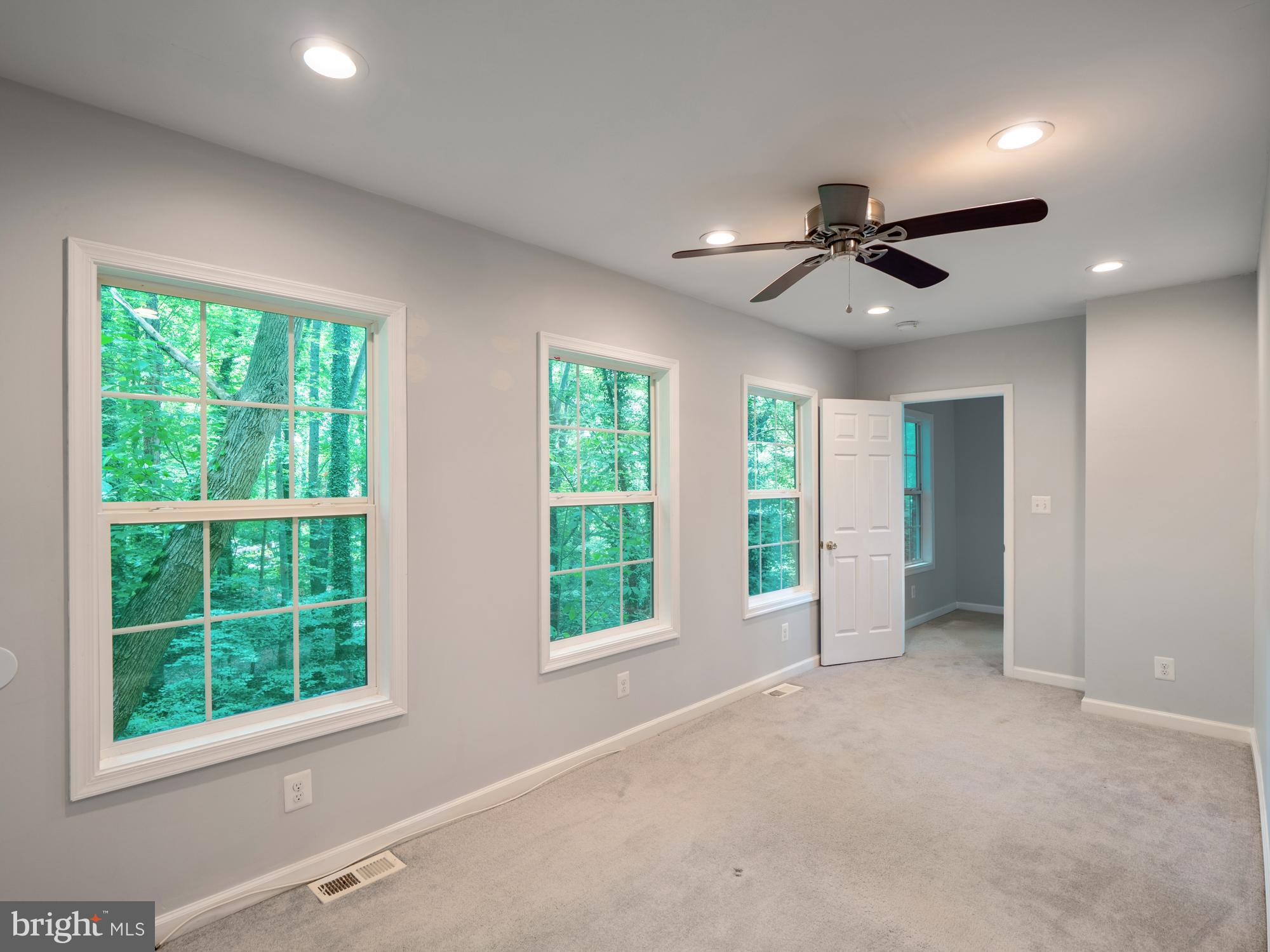 8551 Cobb Road Manassas, VA 20112 - Photo 5 of 27 Gallery Image 5
