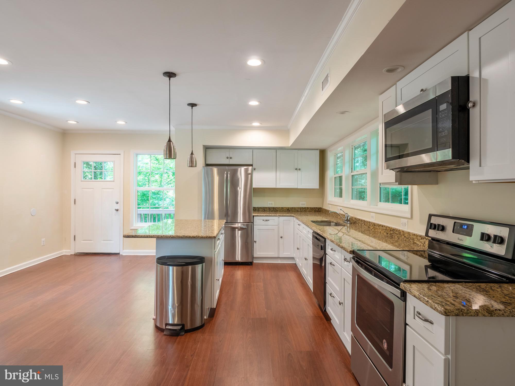 8551 Cobb Road Manassas, VA 20112 - Photo 8 of 27 Gallery Image 8
