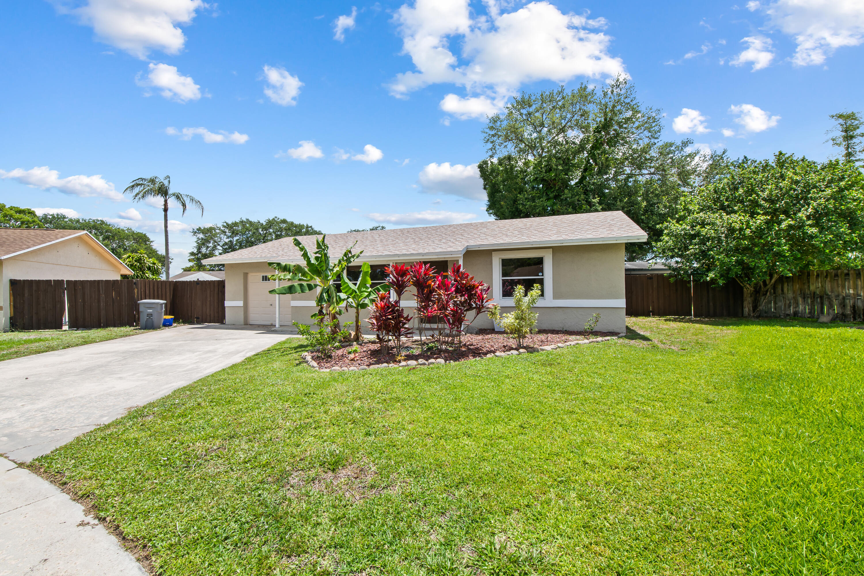 18451 Spanish Isles Place Boca Raton, FL 33496 - Photo 3 of 25 DSC_1964