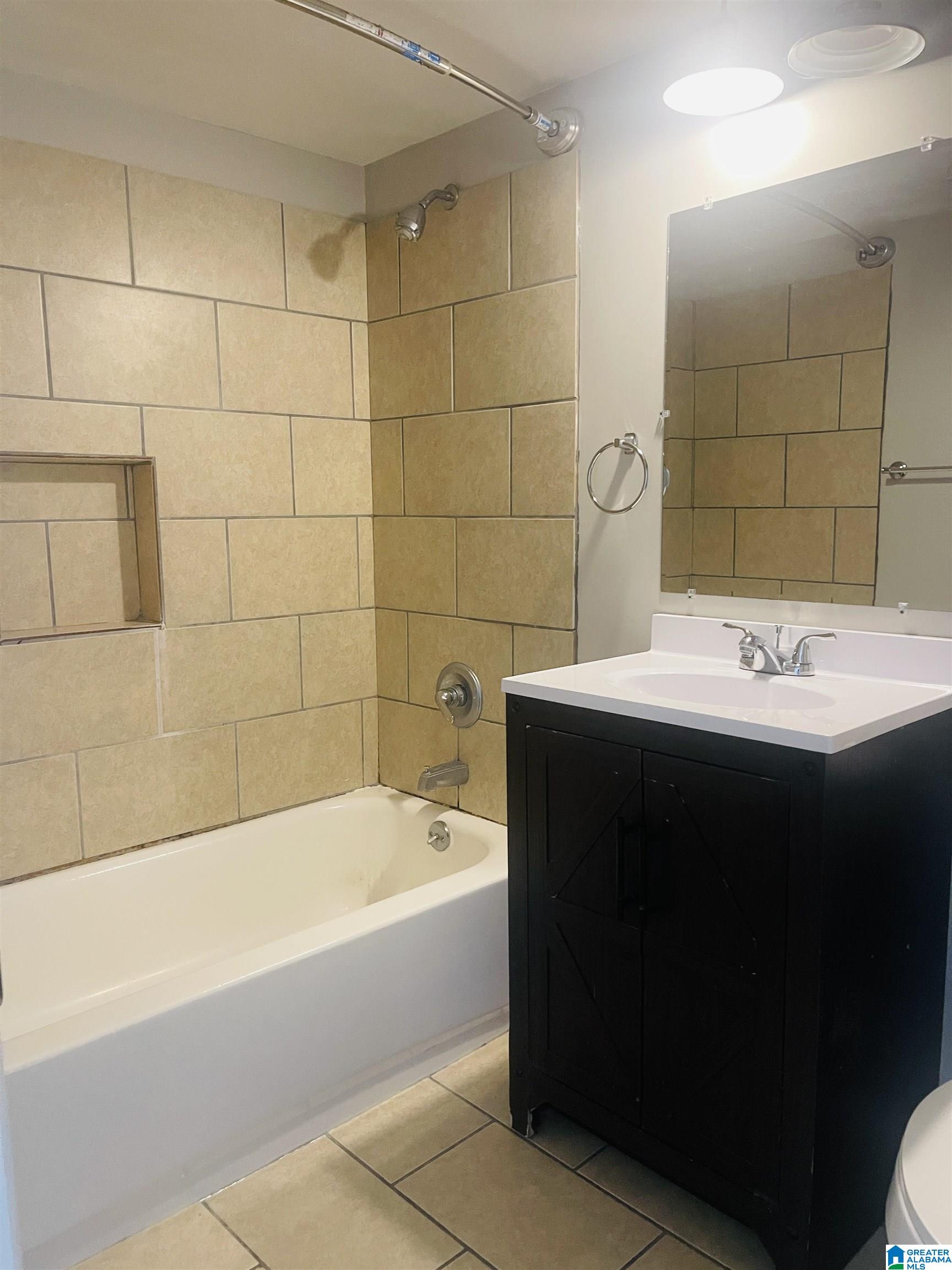 1909 Shades Cliff Terrace, Unit D Homewood, AL 35216 - Photo 13 of 13