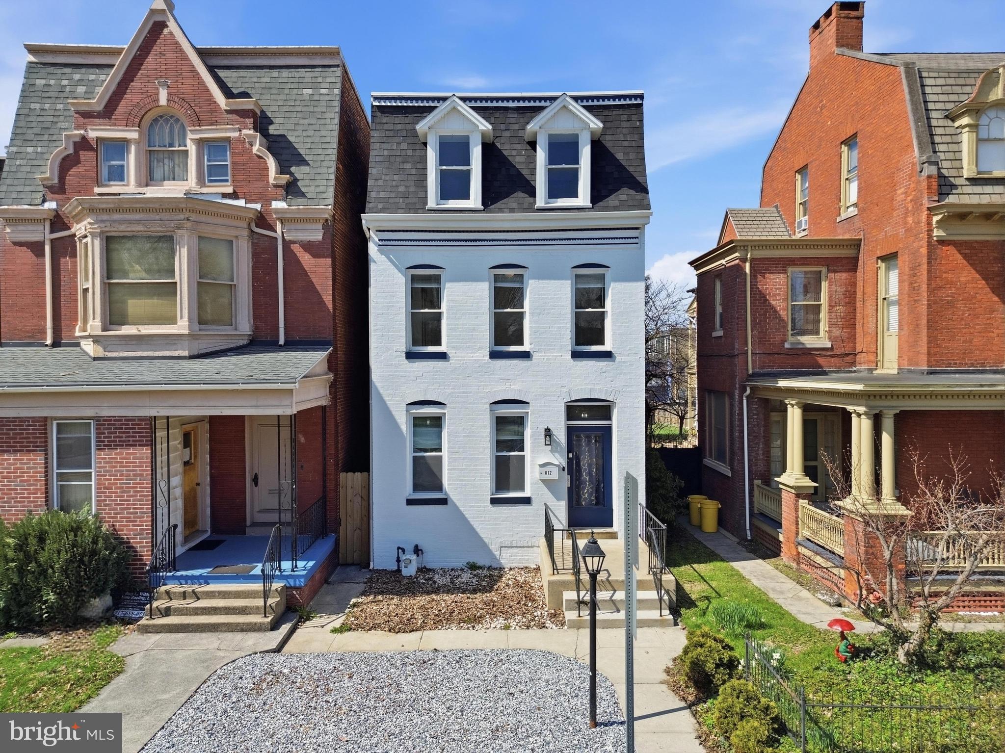 Welcome to 812 S. George St!