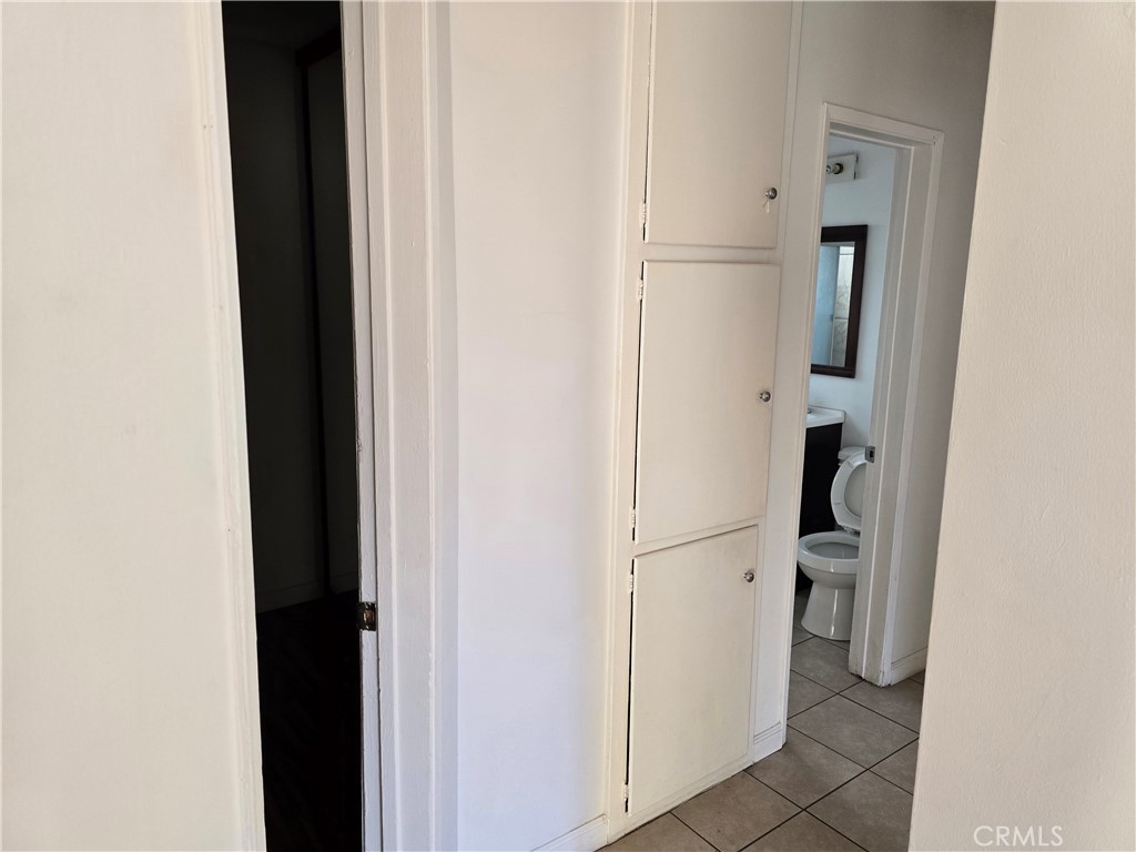 1012 Davis Avenue, Unit B Glendale, CA 91201 - Photo 6 of 11