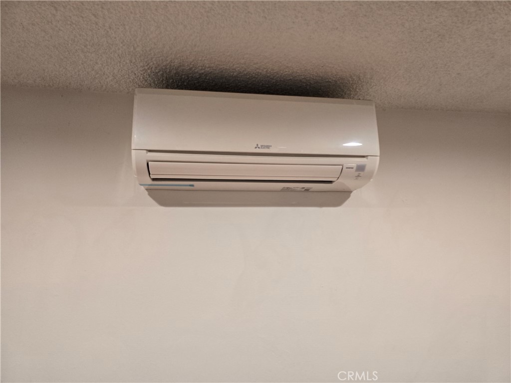 1012 Davis Avenue, Unit B Glendale, CA 91201 - Photo 10 of 11 a close up view of washer