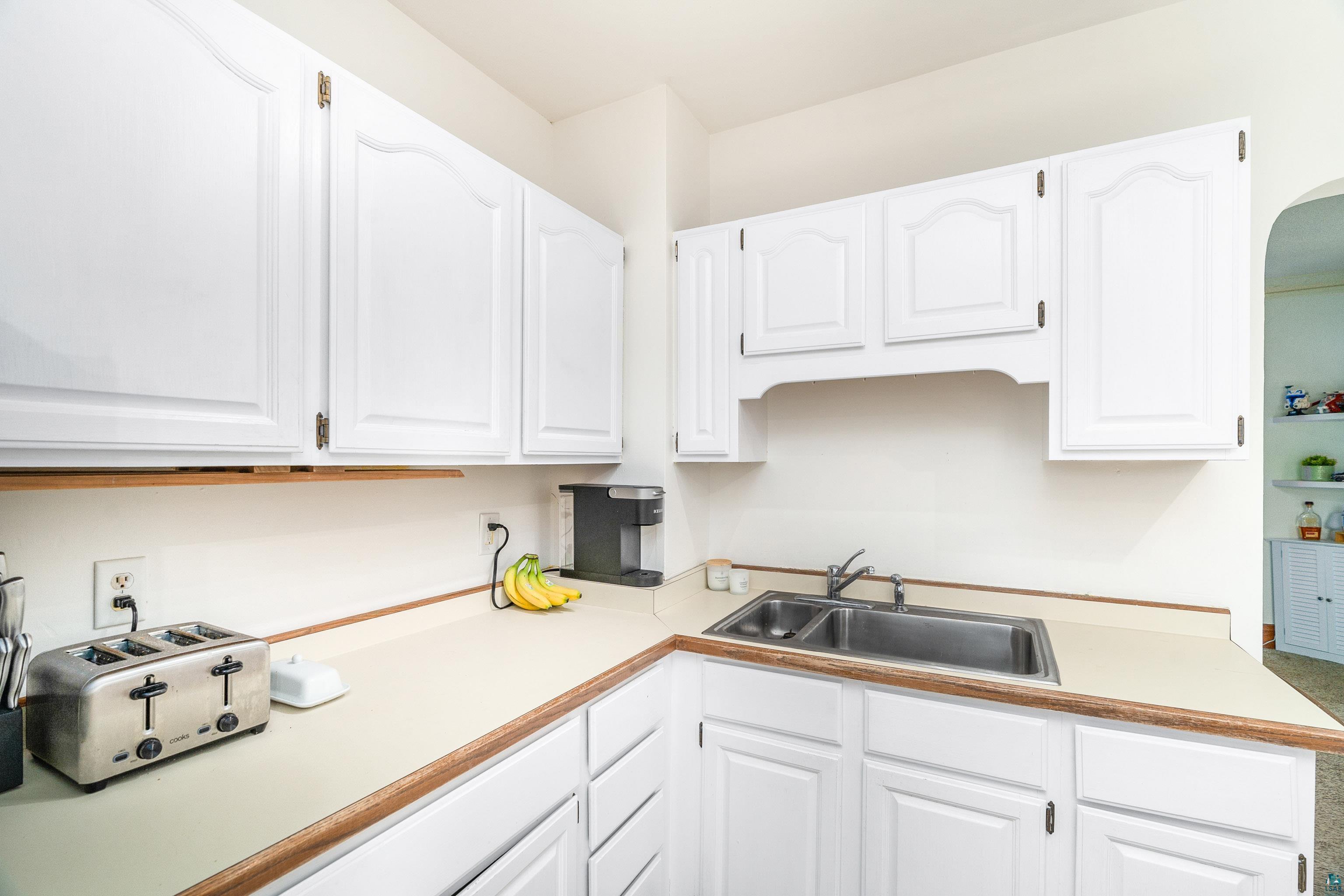 116 West Arrowhead Road Duluth, MN 55803 - Photo 24 of 38