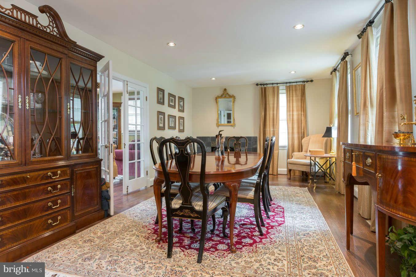 3919 Fulton Street Northwest Washington, DC 20007 - Photo 3 of 18 Interior General