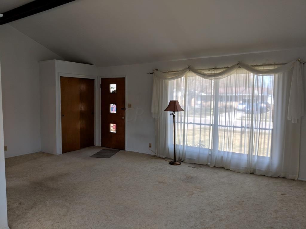 377 Jefferson Road Newark, OH 43055 - Photo 5 of 28 Gallery Image 5