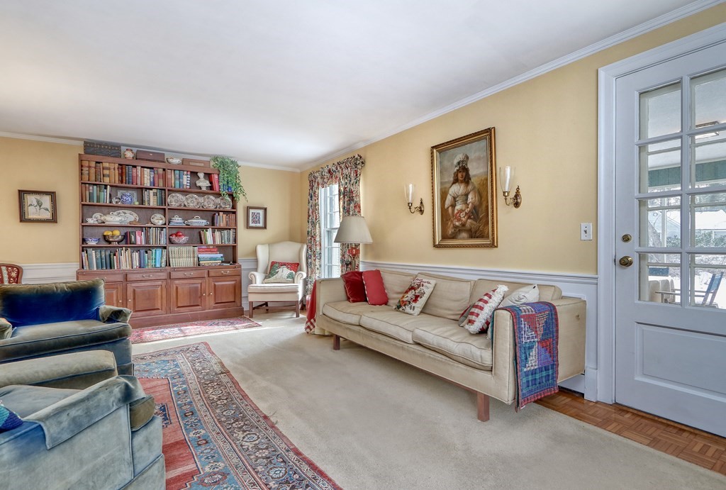 90 Cherry Brook Road Weston, MA 02493 - Photo 4 of 31 Gallery Image 4