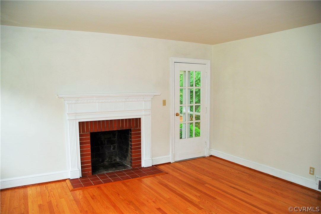 15223 Verdon Road Beaverdam, VA 23015 - Photo 10 of 12 Living Room w/Door Leading to Screened Porch