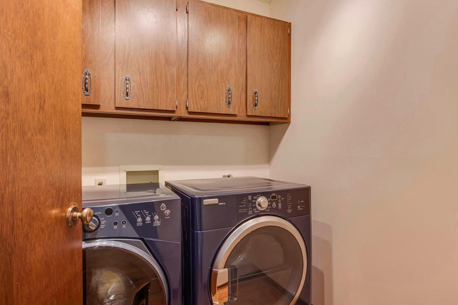 5919 Ridgewood Road Knoxville, TN 37918 - Photo 16 of 40 16_RidgewoodRoad_5919_Laundry