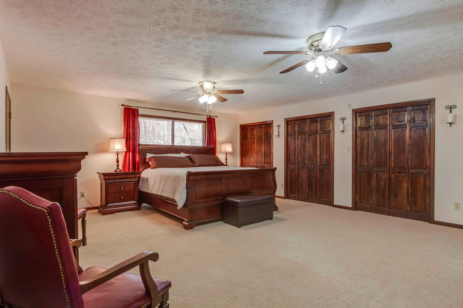 5919 Ridgewood Road Knoxville, TN 37918 - Photo 17 of 40 17_RidgewoodRoad_5919_MasterBedroom01