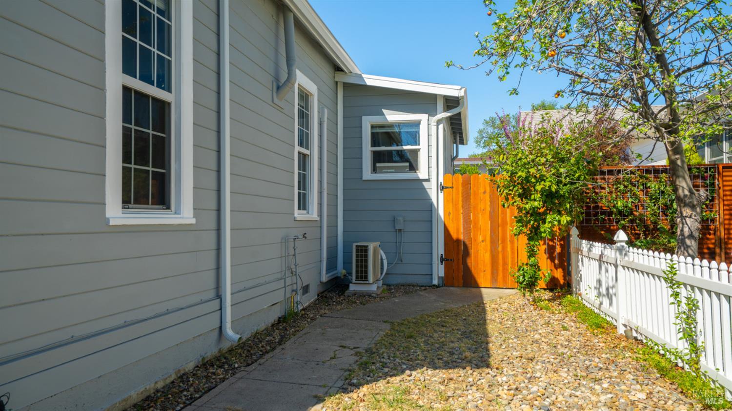 125 Kendal Street Vacaville, CA 95688 - Photo 6 of 45 a view of a house with a backyard