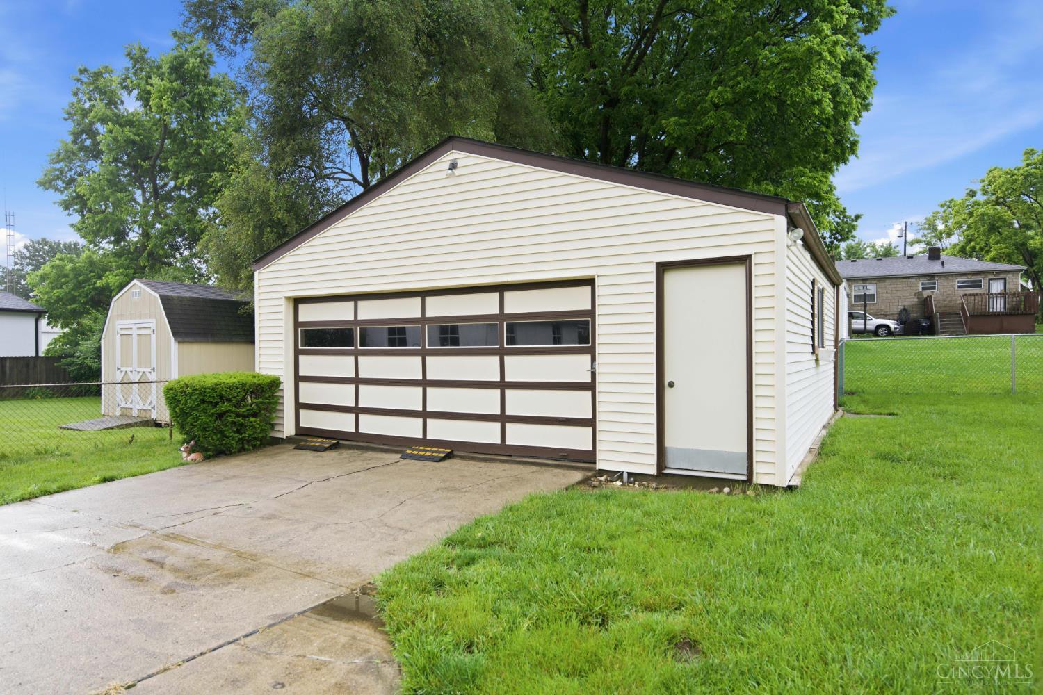 531 West Kemper Road Springdale, OH 45246 - Photo 4 of 25