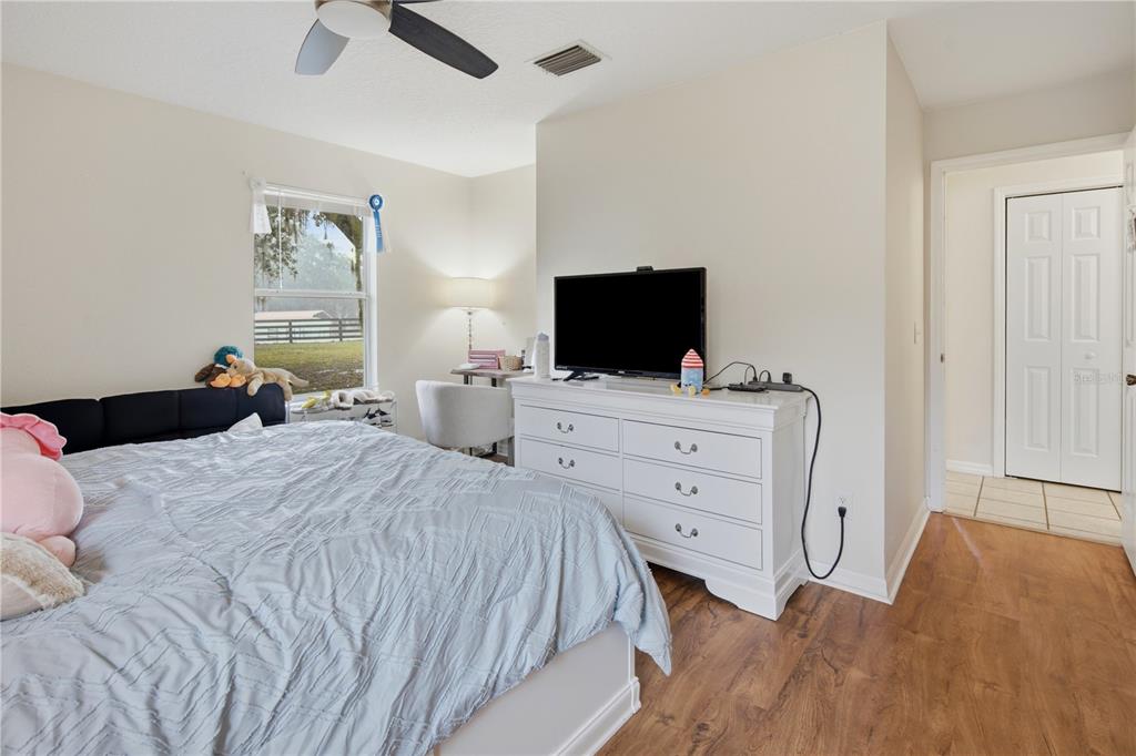 16723 Southeast 173rd Terrace Road Weirsdale, FL 32195 - Photo 20 of 43