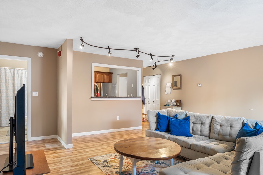 752 Quaker Lane, Unit A314 Warwick, RI 02818 - Photo 4 of 23