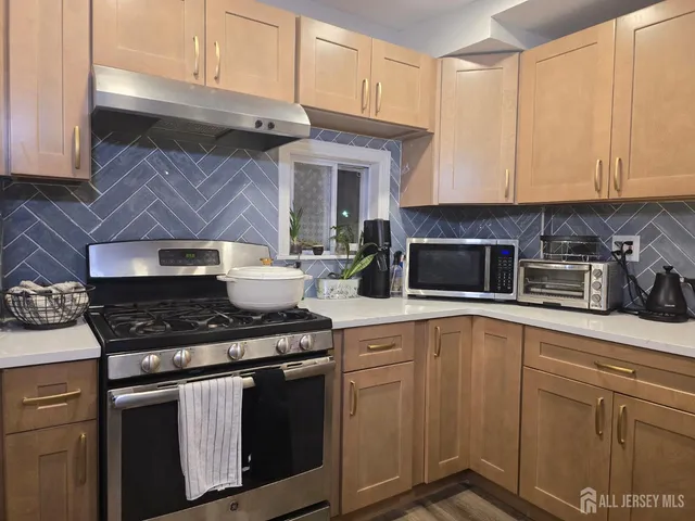 $3,450 | 83 John Street, Carteret, NJ 07008