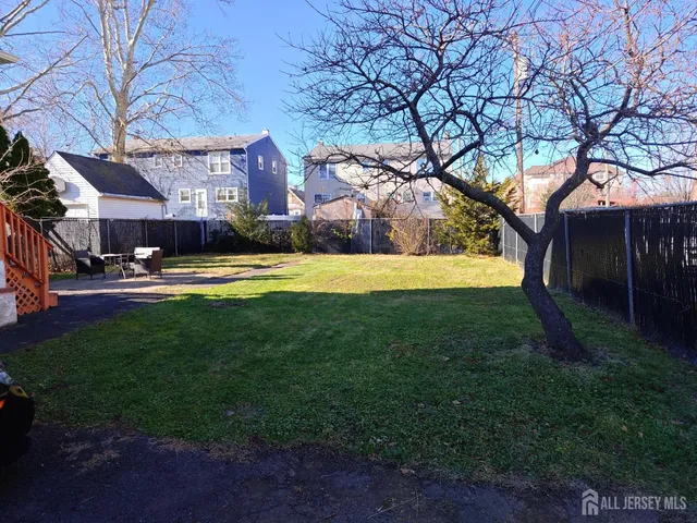 $3,450 | 83 John Street, Carteret, NJ 07008