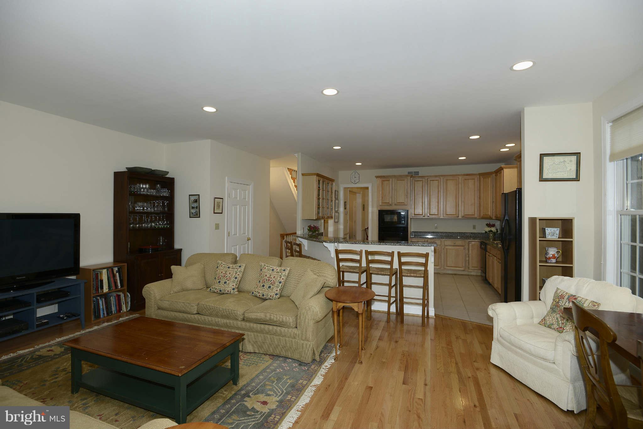 3825 Fulton Street Northwest Washington, DC 20007 - Photo 12 of 29 Interior (General)