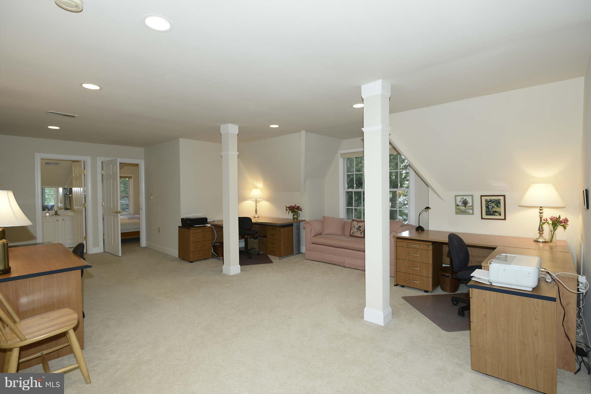 3825 Fulton Street Northwest Washington, DC 20007 - Photo 21 of 29 Interior (General)