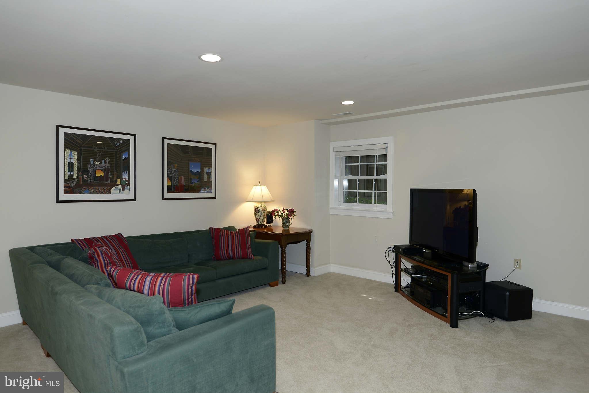 3825 Fulton Street Northwest Washington, DC 20007 - Photo 27 of 29 Interior (General)