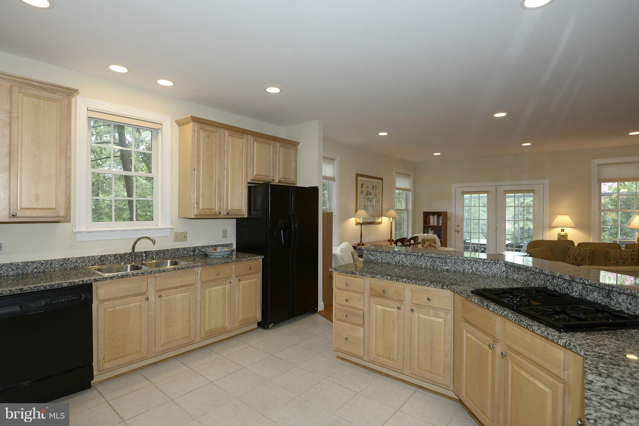 3825 Fulton Street Northwest Washington, DC 20007 - Photo 7 of 29 Interior (General)