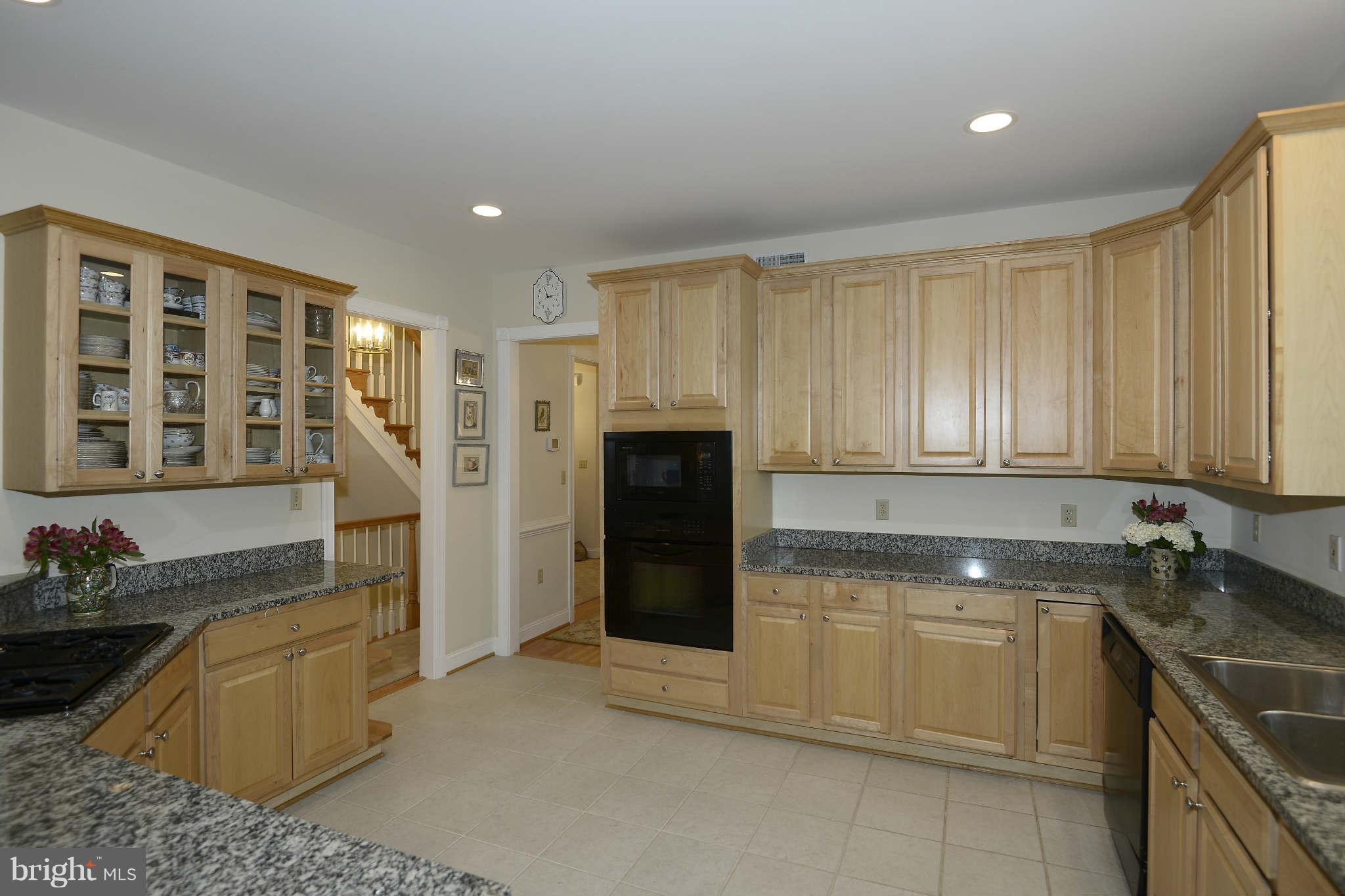 3825 Fulton Street Northwest Washington, DC 20007 - Photo 8 of 29 Interior (General)