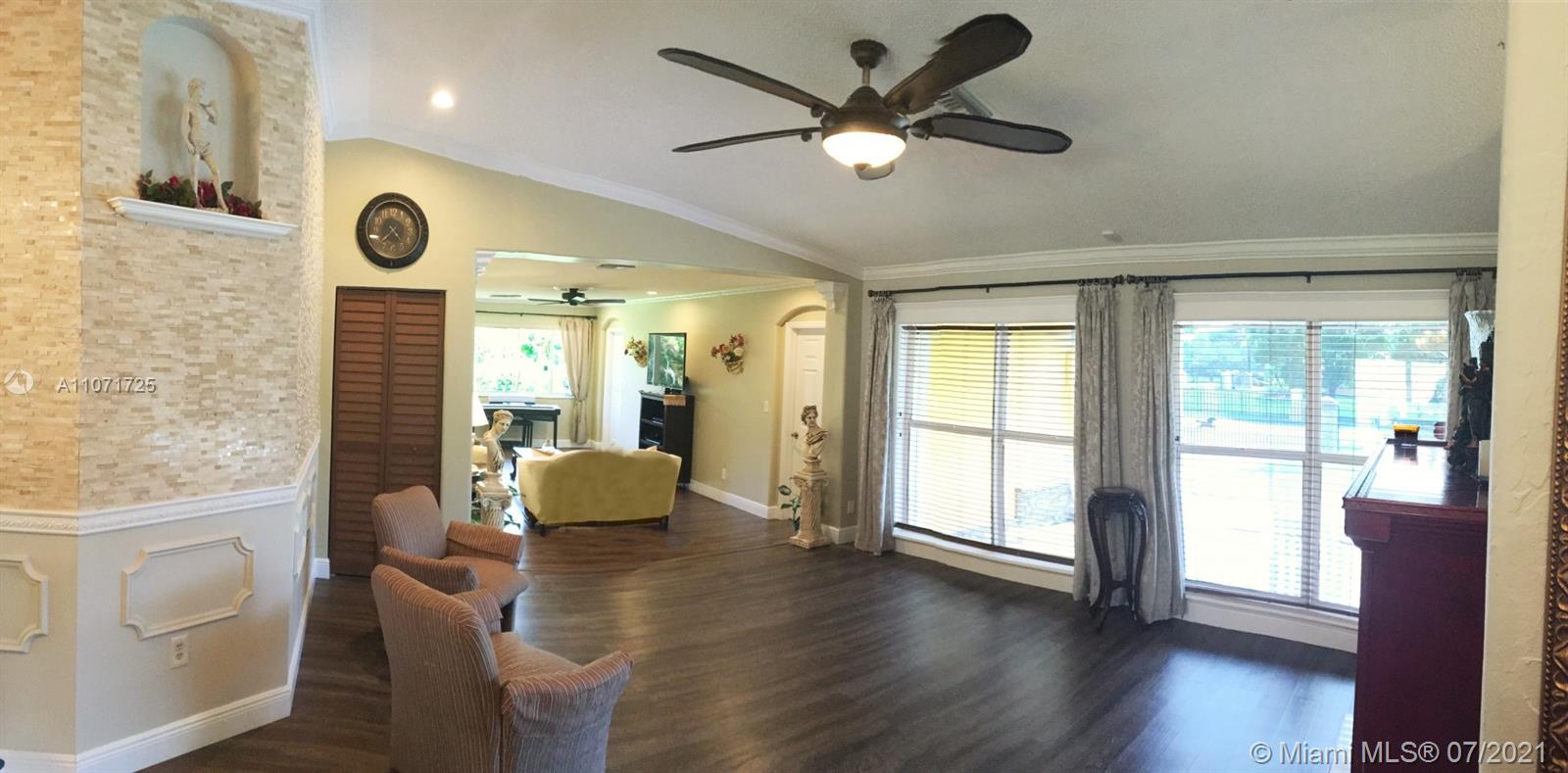 5920 Southwest 164th Terrace Southwest Ranches, FL 33331 - Photo 13 of 30 Gallery Image 13