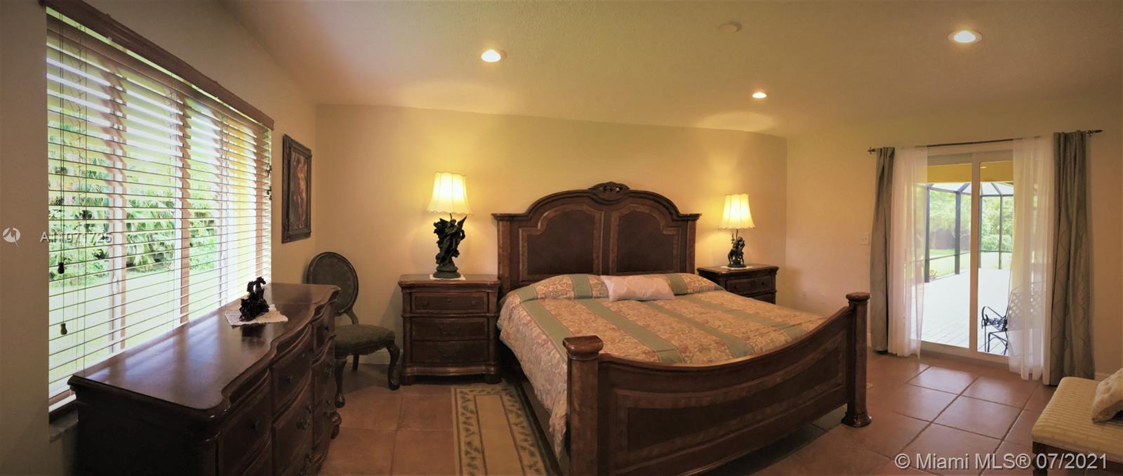 5920 Southwest 164th Terrace Southwest Ranches, FL 33331 - Photo 15 of 30 Gallery Image 15