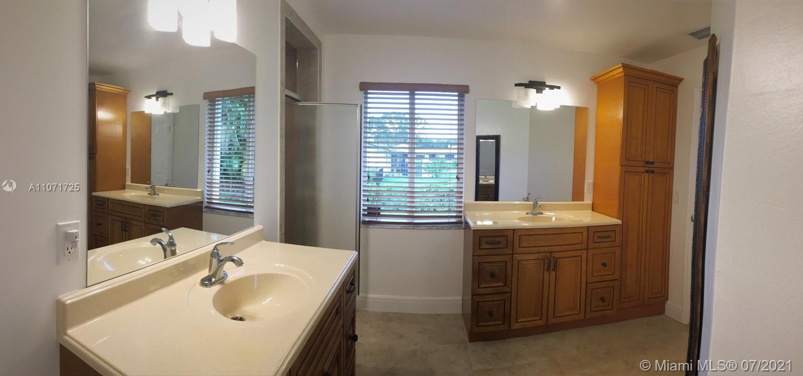 5920 Southwest 164th Terrace Southwest Ranches, FL 33331 - Photo 16 of 30 Gallery Image 16