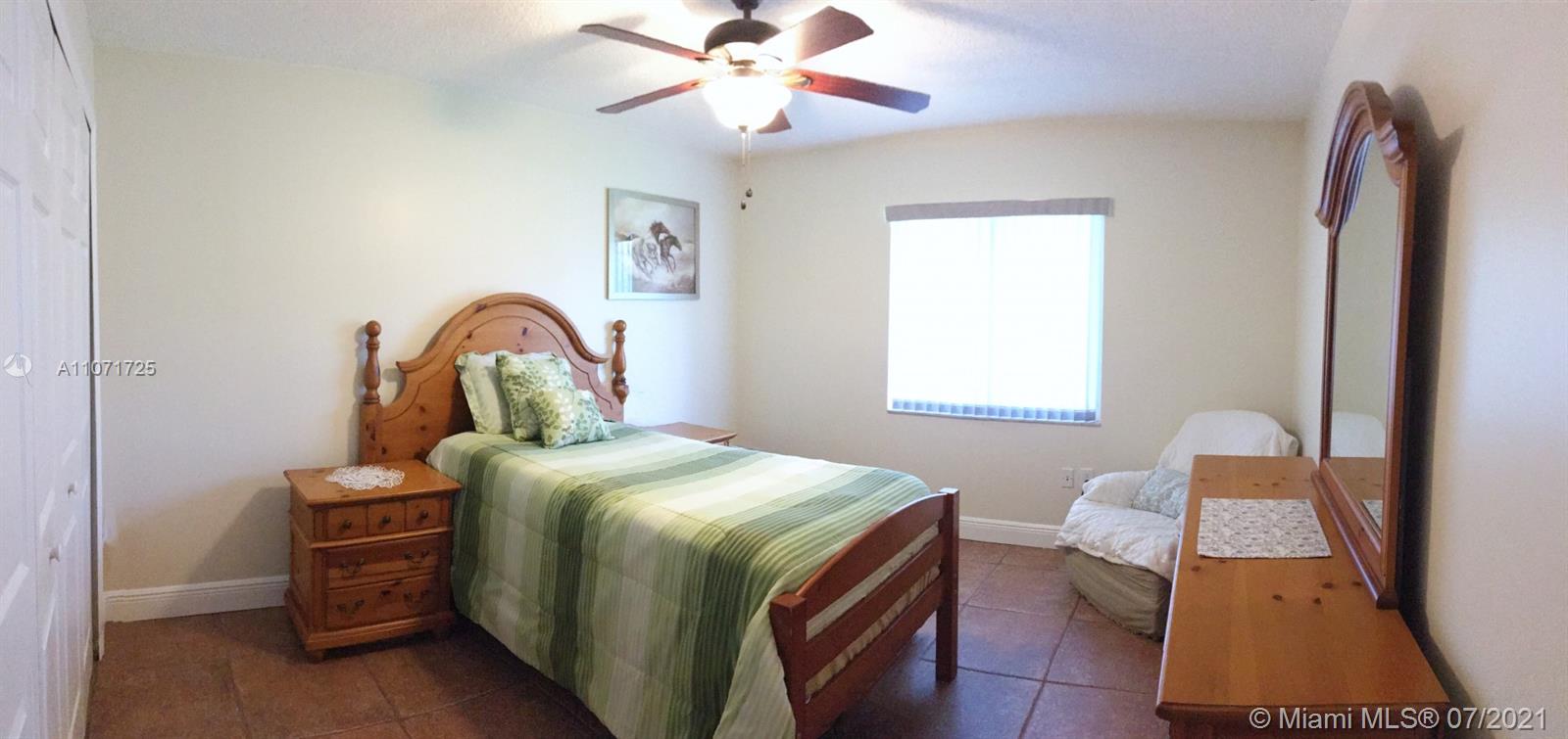 5920 Southwest 164th Terrace Southwest Ranches, FL 33331 - Photo 19 of 30 Gallery Image 19