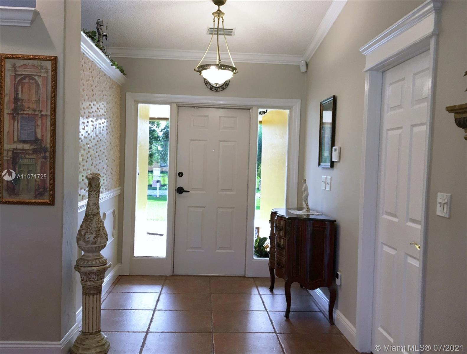 5920 Southwest 164th Terrace Southwest Ranches, FL 33331 - Photo 5 of 30 Gallery Image 5