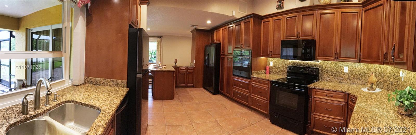 5920 Southwest 164th Terrace Southwest Ranches, FL 33331 - Photo 7 of 30 Gallery Image 7