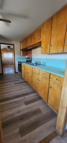 $140,000 | 205 West 4th Avenue, Kit Carson, CO 80825