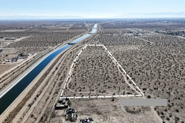 an aerial view of a building