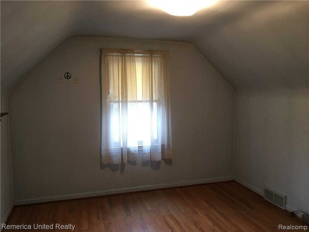 12828 Rosedale Street Southgate, MI 48195 - Photo 19 of 26 IMG_3803.JPG
