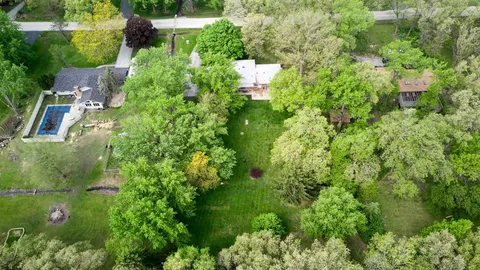 $300,000 | 26339 South Woodlawn Avenue, Crete, IL 60417