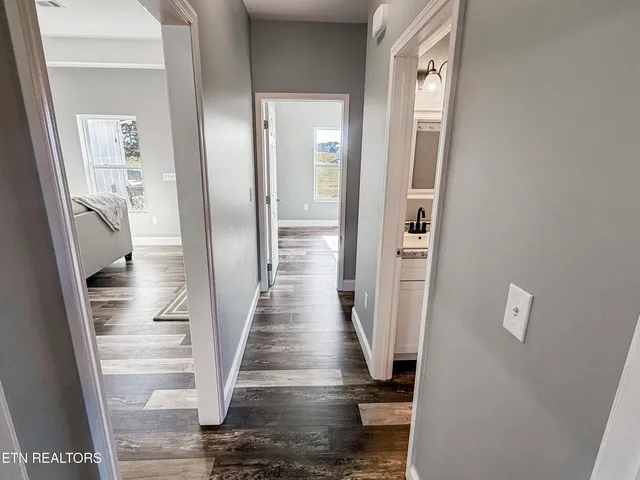 $499,900 | 813 Clear Sail Way, Dandridge, TN 37725