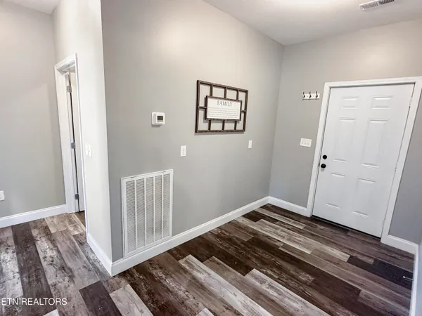 $499,900 | 813 Clear Sail Way, Dandridge, TN 37725