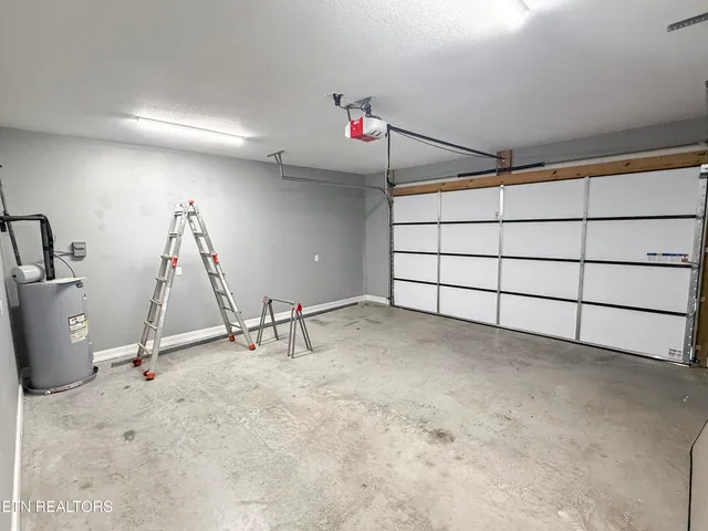 $499,900 | 813 Clear Sail Way, Dandridge, TN 37725