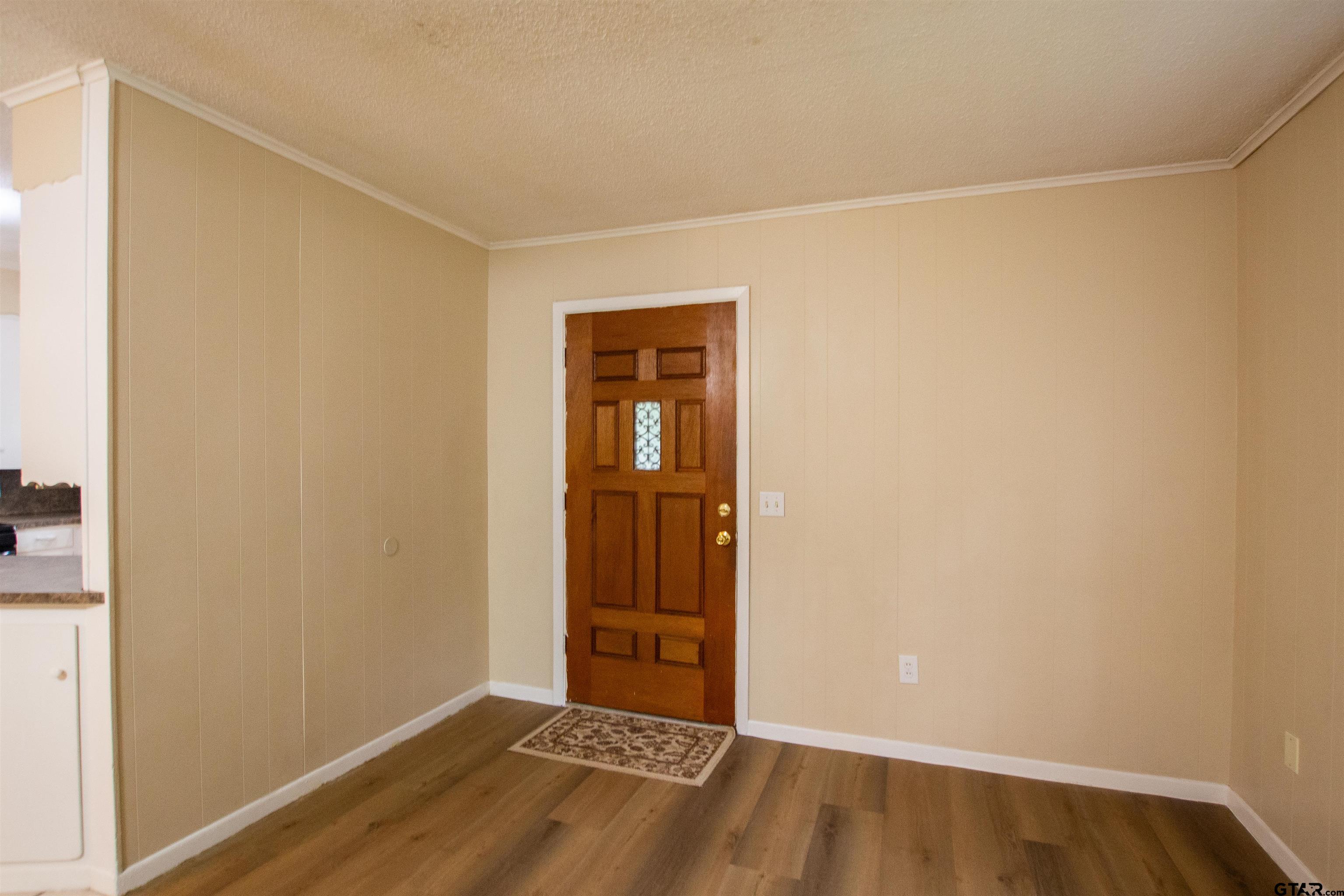 209 Miles Street Longview, TX 75605 - Photo 4 of 34