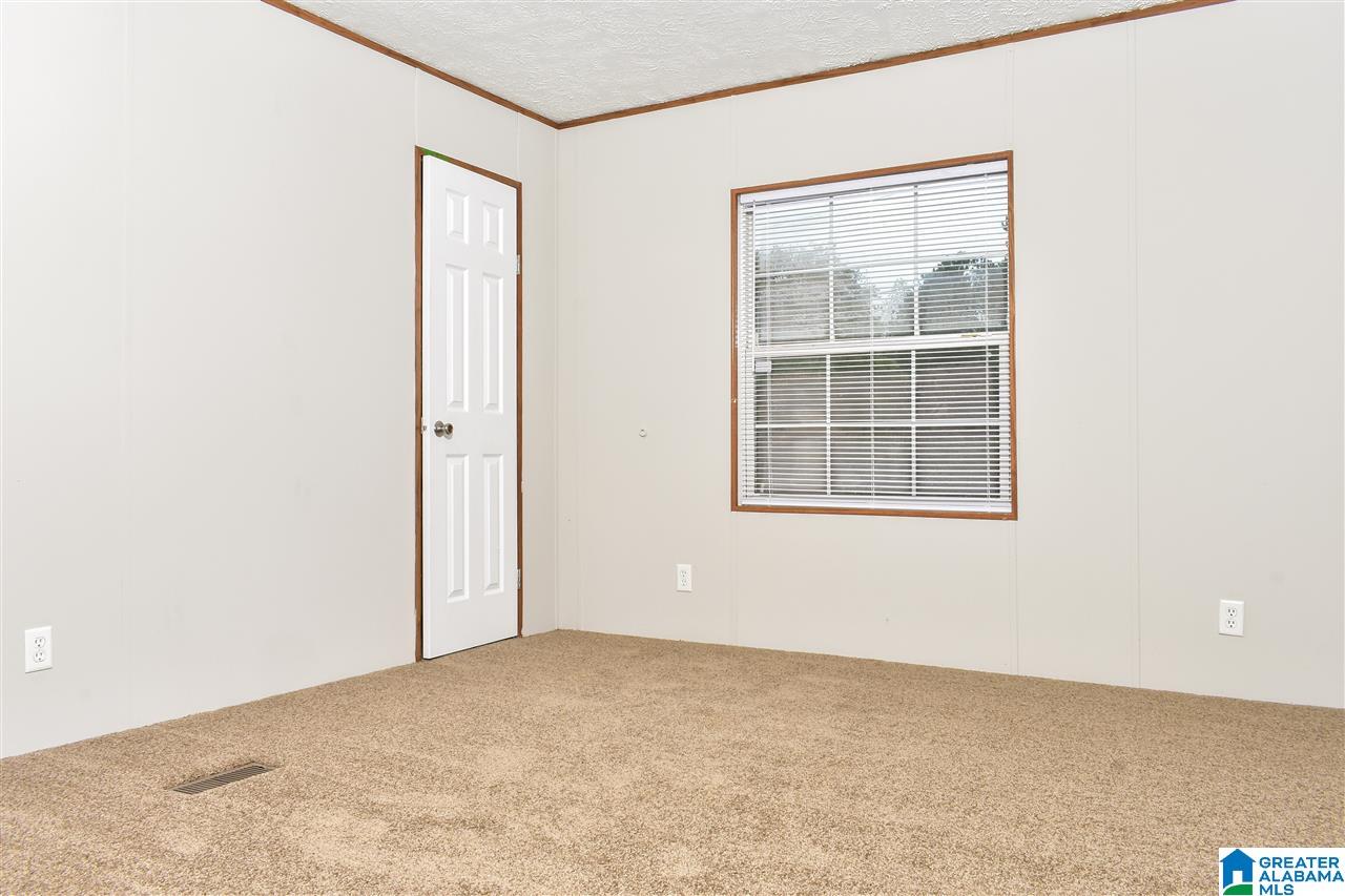 233 Rhett Circle Roanoke, AL 36274 - Photo 11 of 23
