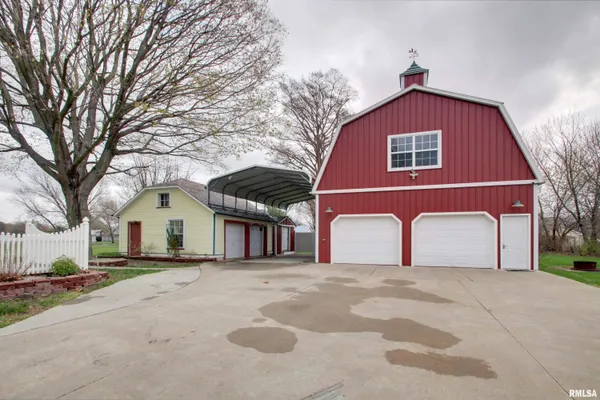 $265,000 | 309 West Edwards Street, Payson, IL 62360