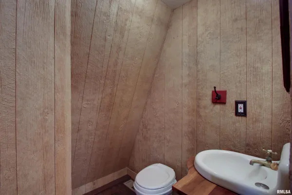 $265,000 | 309 West Edwards Street, Payson, IL 62360