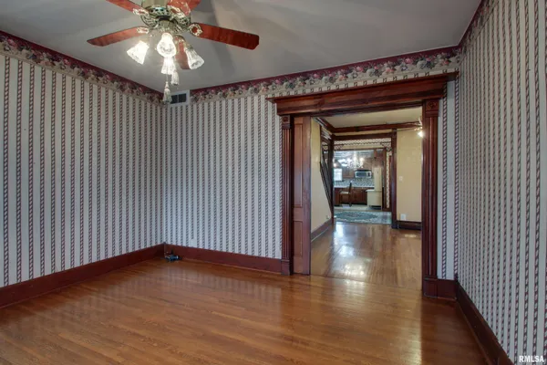 $265,000 | 309 West Edwards Street, Payson, IL 62360