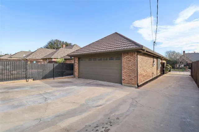 $545,000 | 4212 Old Dominion Drive, Arlington, TX 76016