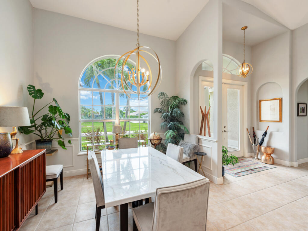 178 Tahiti Road Marco Island, FL 34145 - Photo 7 of 40 178-tahiti-rd-marco-island-fl-34145-dini