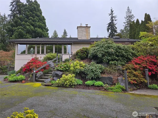 $1,600,000 | 18427 91st Place West, Edmonds, WA 98026